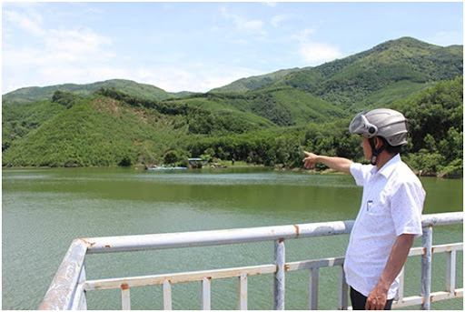 Quảng Nam: Phát hiện thi thể thanh niên nổi trên hồ - Ảnh 1.
