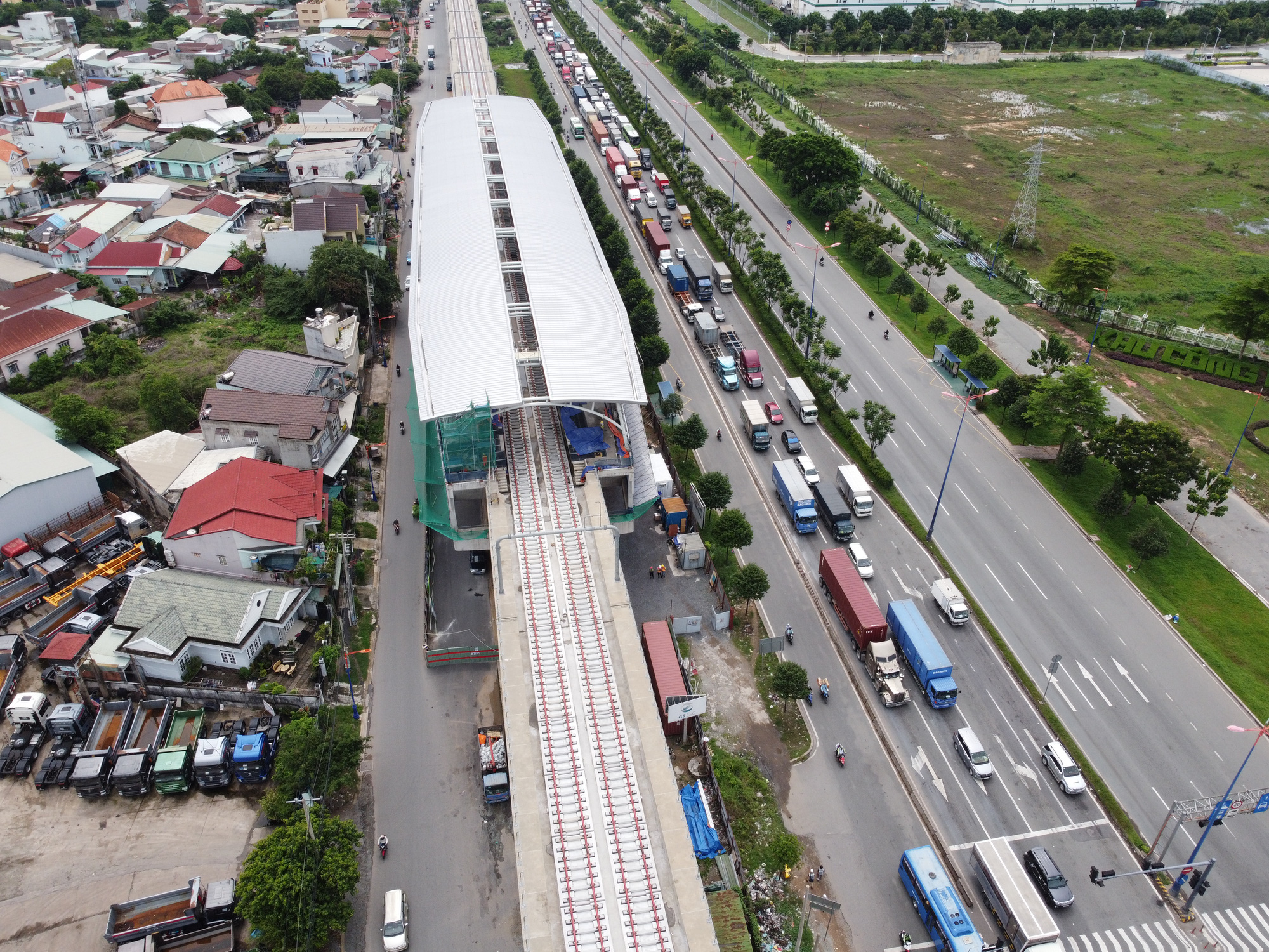Cận cảnh ga trên cao tuyến metro Bến Thành - Suối Tiên sắp hoàn thiện - Báo Người lao động
