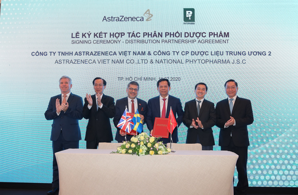 Công ty TNHH AstraZeneca Việt Nam công bố các quan hệ đối tác