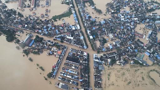 Trung Quốc lo “điều tồi tệ hơn” giữa lũ lụt lịch sử - Ảnh 3.