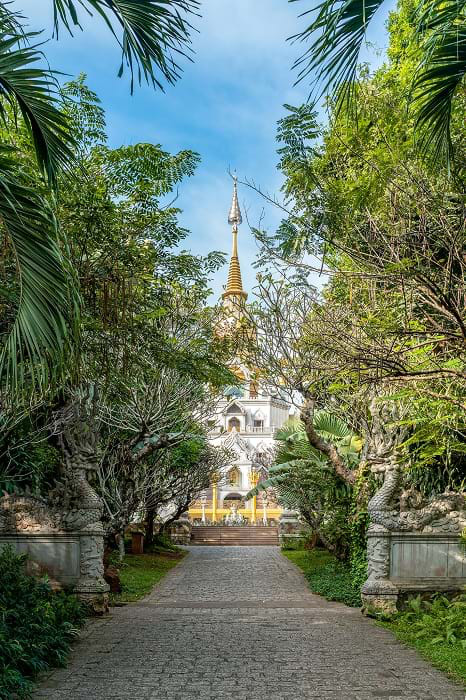 Nét kiến trúc theo phong cách Thái Lan của ngôi chùa trong Top đẹp nhất thế giới - Ảnh 18.
