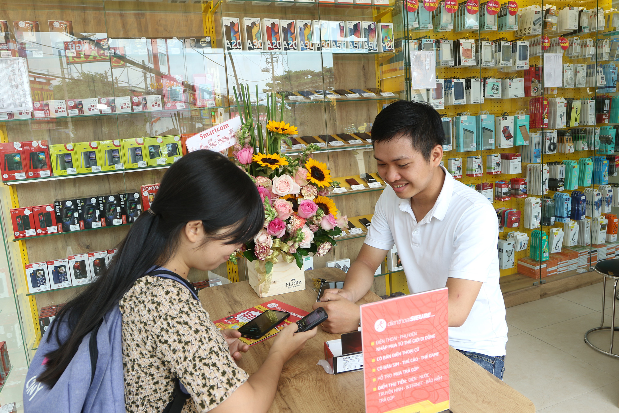 Cạnh tranh tốt Thế Giới Di Động mở thêm loạt shop Điện Thoại Siêu Rẻ Báo Người lao động #22 Cạnh tranh tốt Thế Giới Di Động mở thêm loạt shop Điện Thoại Siêu Rẻ Báo Người lao động