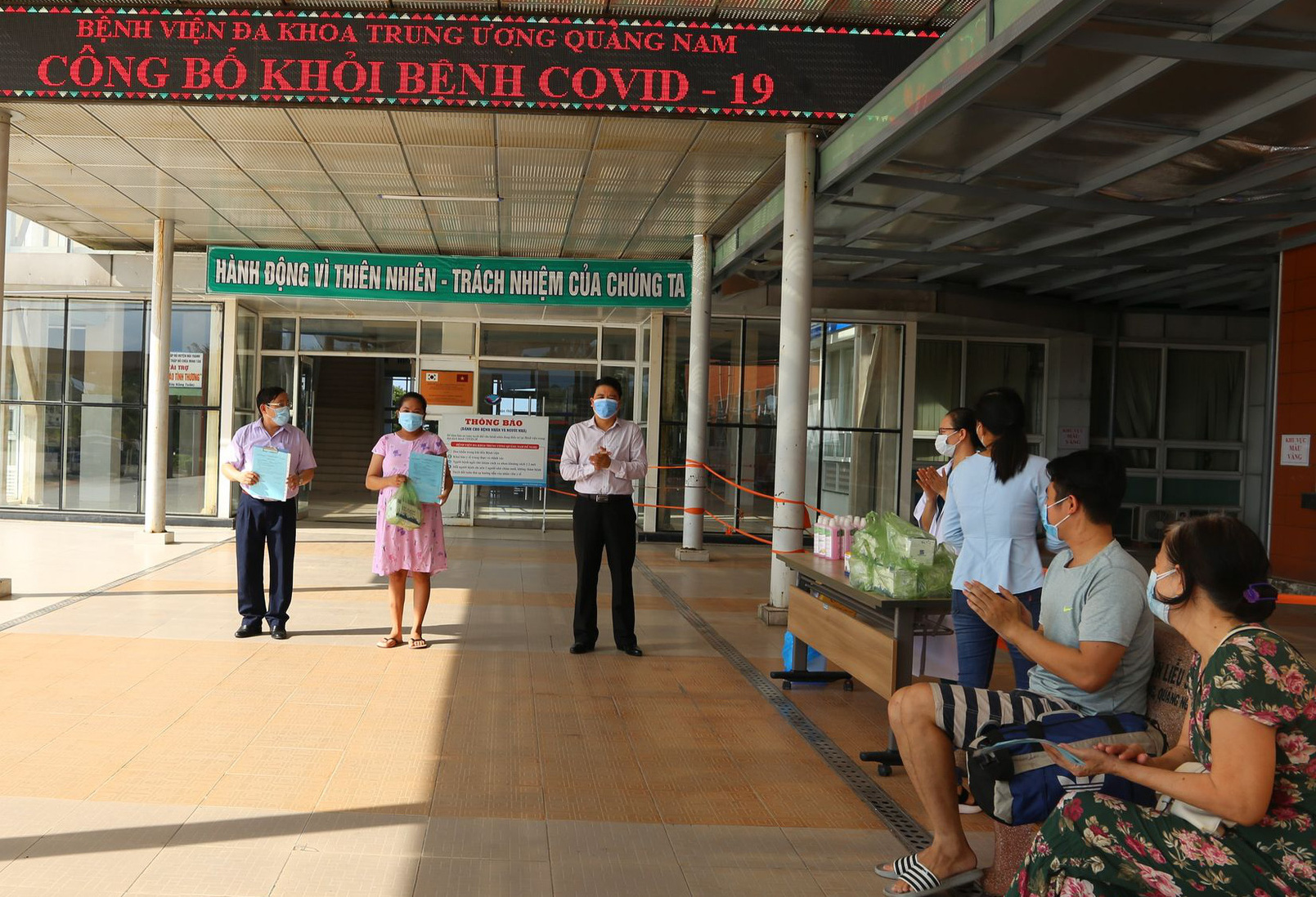 Trưởng Trạm Thu Phí Tam Kỳ Và 9 Người Khác Ở Quảng Nam Xuất Viện - Báo  Người Lao Động