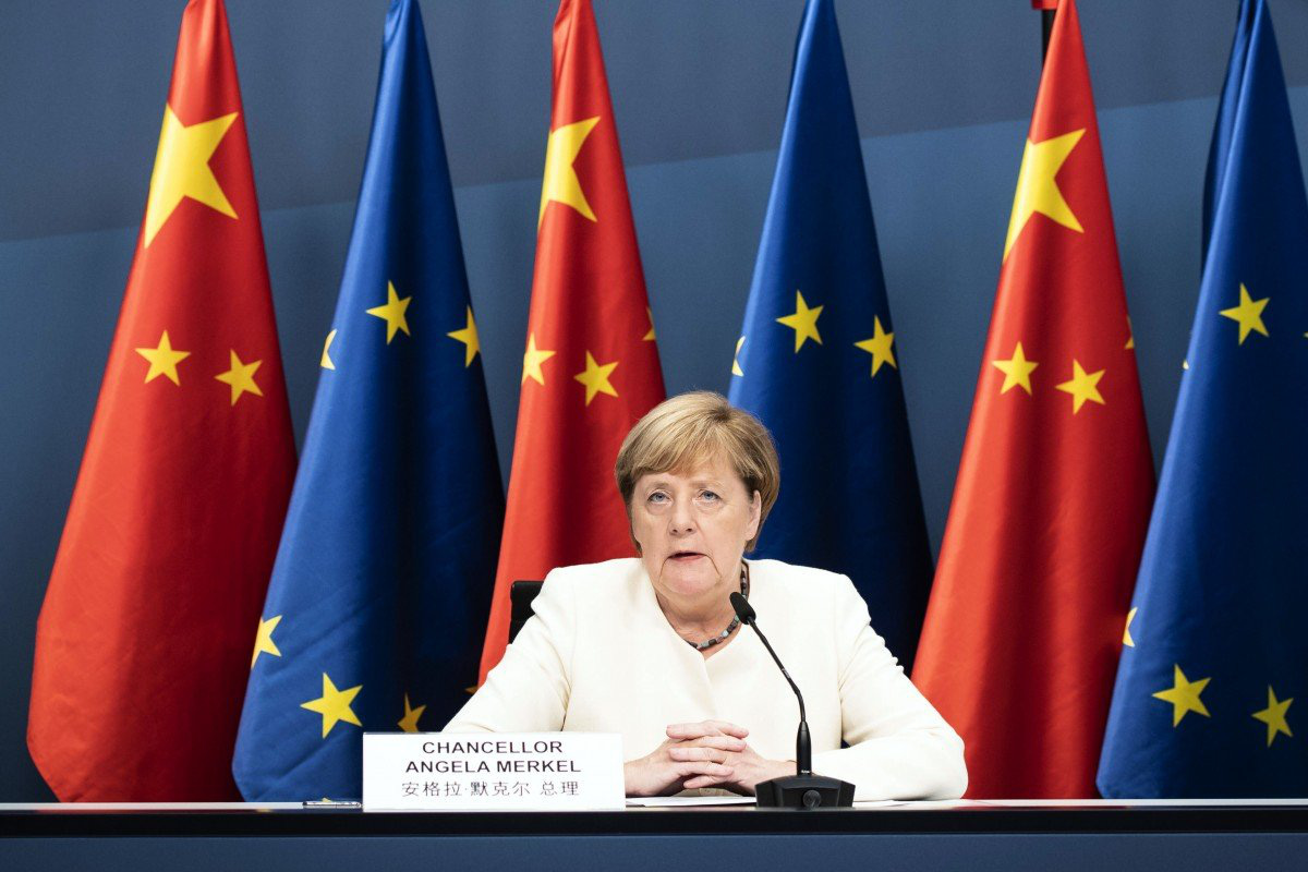 The EU increased the pressure, asking China to 