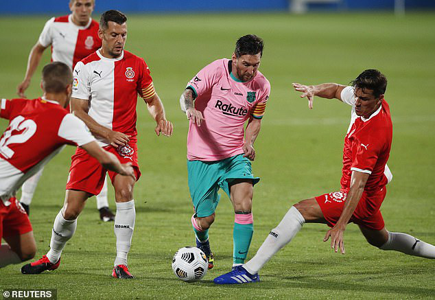 Messi lập siêu phẩm ngày tái xuất, Barcelona thắng tưng bừng Girona