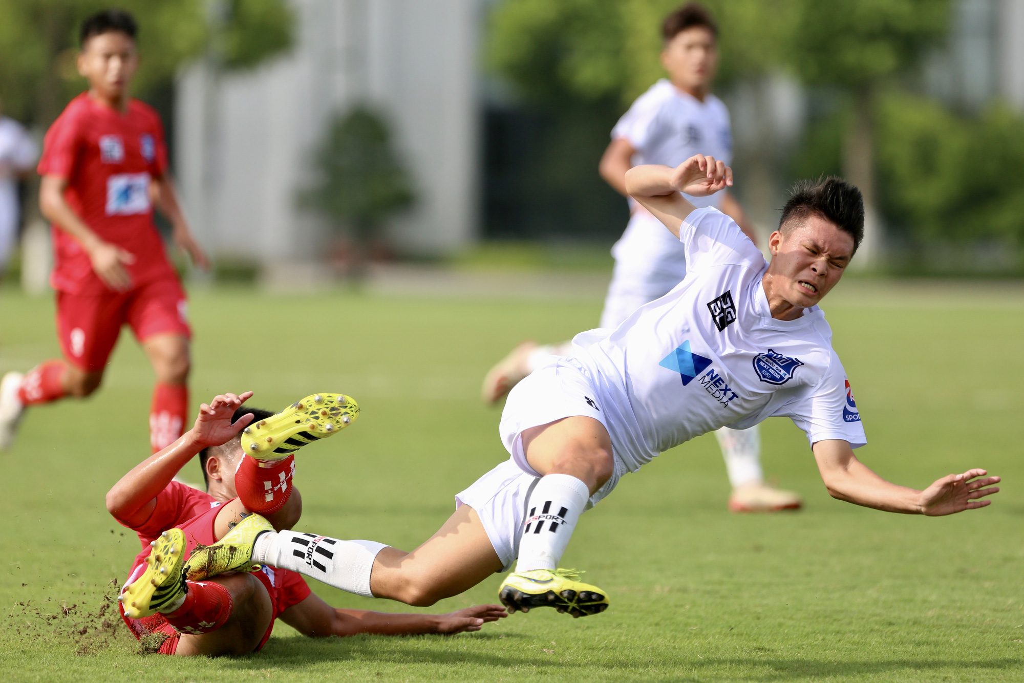 VCK Giải bóng đá vô địch U17 Quốc gia – Next Media 2020: U17 Nutifood JMG vào bán kết - Ảnh 2.
