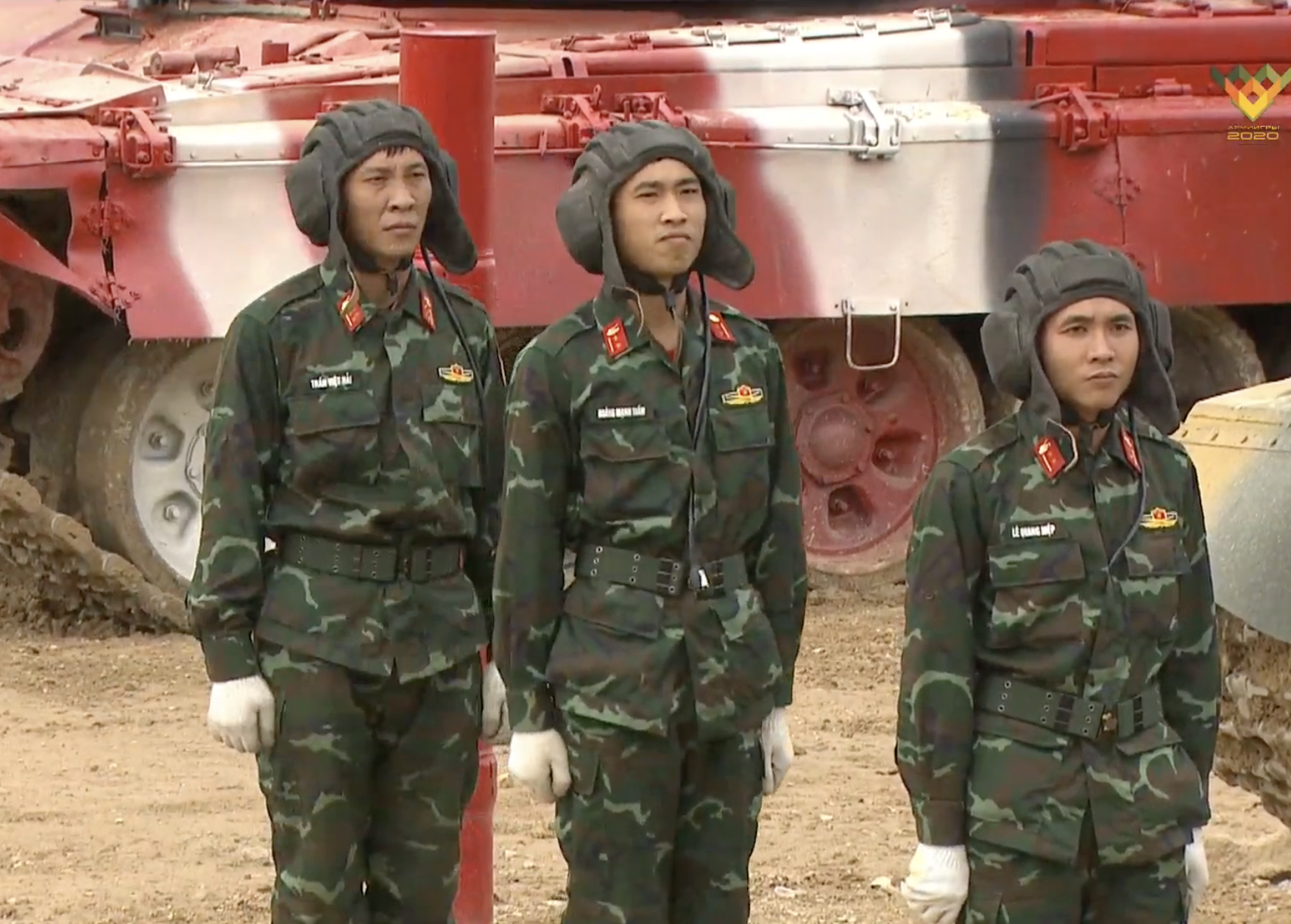 Army Games 2021 là sự kiện quân sự quan trọng được tổ chức hàng năm tại Nga. Đội tuyển xe tăng Việt Nam sẽ tham dự và biểu diễn tài năng của mình tại đây. Bạn không thể bỏ lỡ hình ảnh đội tuyển xe tăng Việt Nam tham gia Army Games 2021 và chiếc xe tăng Việt Nam mang màu sắc quốc gia đầy hào hùng.