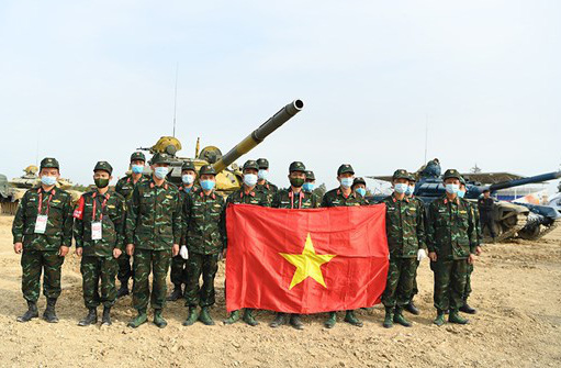 Tuyển xe tăng Việt Nam nhận cúp vô địch Army Games 2020 - Ảnh 2.