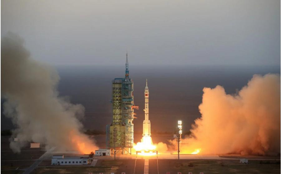 Bí ẩn vụ phóng tàu vũ trụ tái sử dụng của Trung Quốc - Ảnh 1.