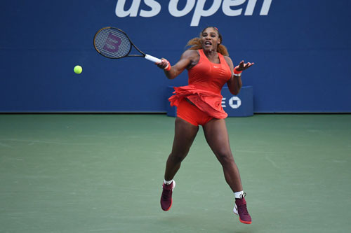 Serena Williams vất vả ở US Open 2020 - Ảnh 1.