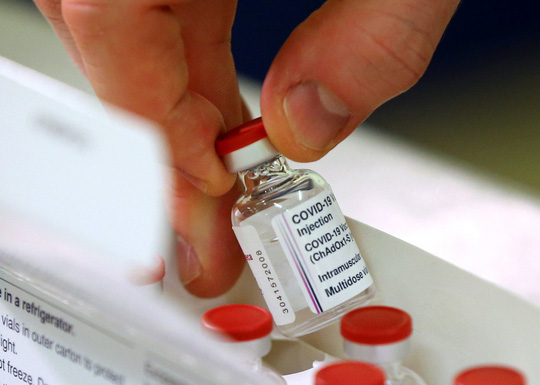 Vắc-xin Covid-19 đầu tiên được Bộ Y tế cấp phép lưu hành tại Việt Nam - Ảnh 1.