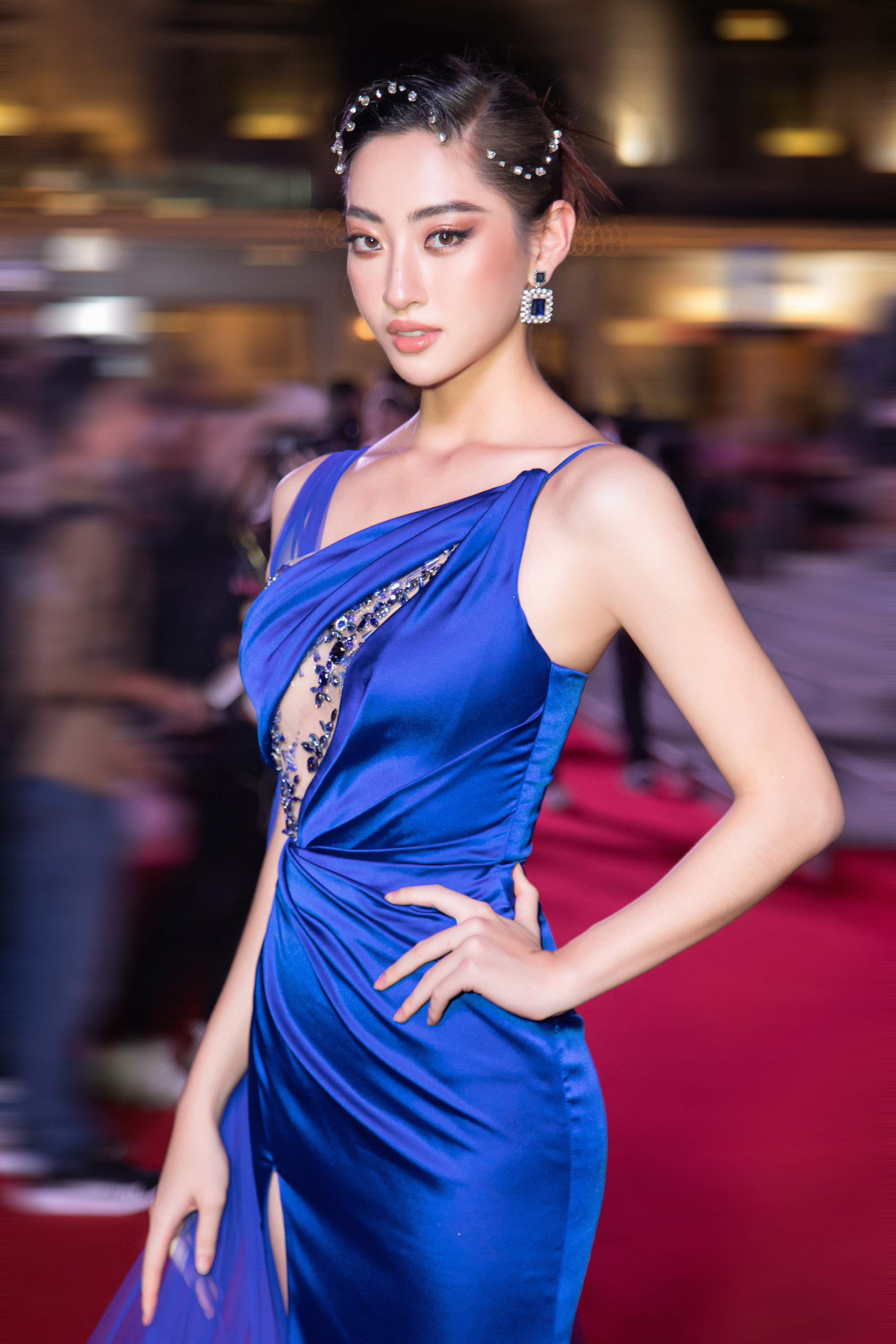 4 mẫu váy tủ của sao Việt