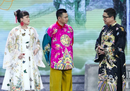 Táo quân trở lại: Lợi hại nhưng chưa đủ đô - Ảnh 4. Táo quân trở lại: Lợi hại nhưng chưa đủ đô - Ảnh 4.