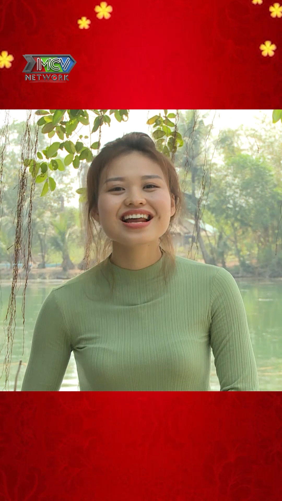 Dàn nghệ sĩ Việt chúc Tết khán giả trong Tết là để yêu thương - Ảnh 4.