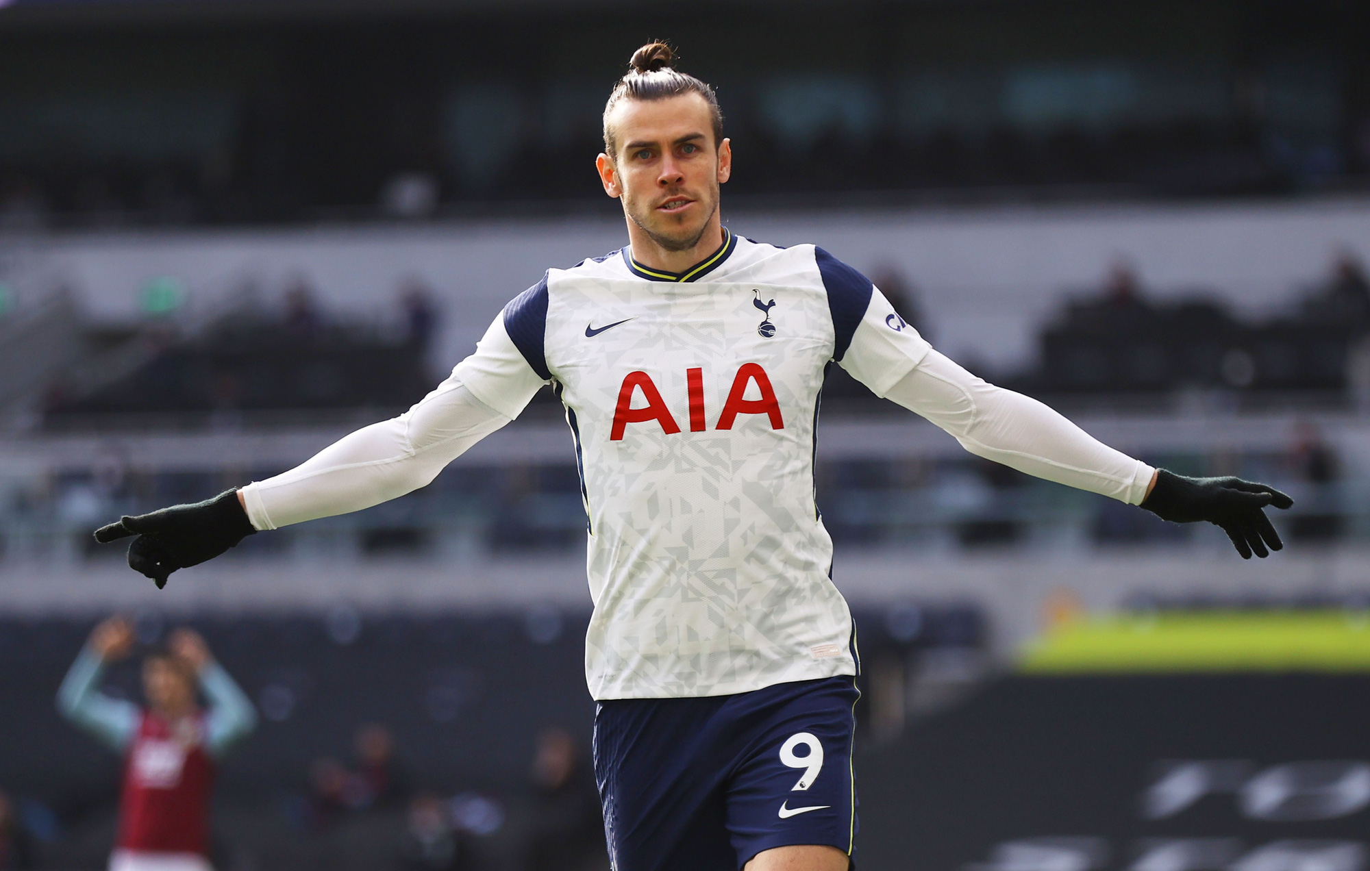 Bale cứu ghế Mourinho, Tottenham thắng tưng bừng ở London