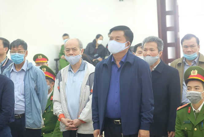 Vụ án Ethanol Phú Thọ: Ông Đinh La Thăng bị đề nghị 12-13 năm tù và Trịnh Xuân Thanh 21-22 năm tù - Ảnh 1.