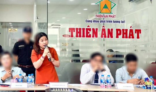 Ai là nạn nhân của bà Huỳnh Thị Hạnh Phúc liên hệ ngay Công an TP HCM - Ảnh 1.