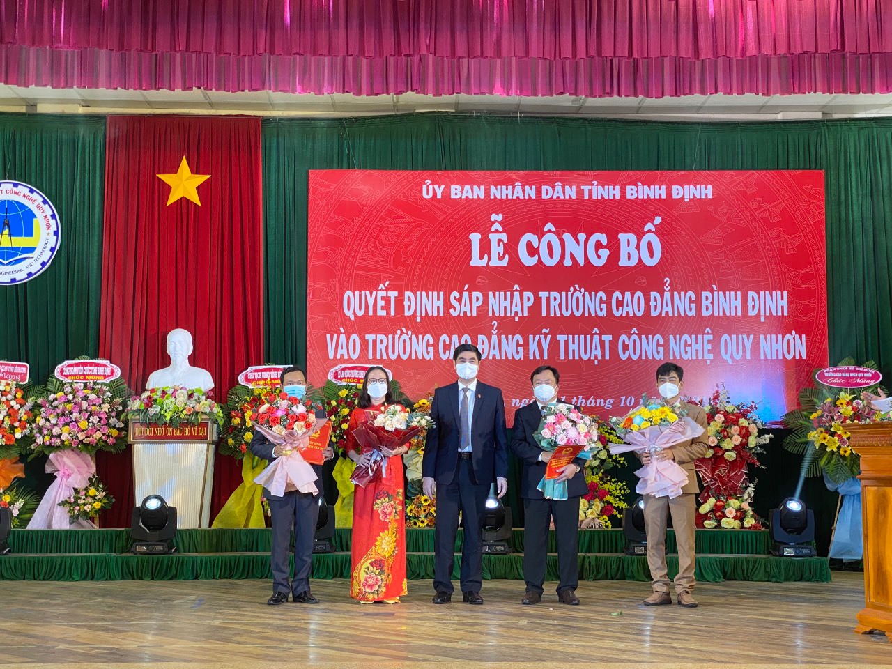 Sáp nhập Trường CĐ Bình Định vào Trường CĐ Kỹ thuật Công nghệ Quy Nhơn - Báo Người lao động Sáp nhập Trường CĐ Bình Định vào Trường CĐ Kỹ thuật Công nghệ Quy Nhơn - Báo Người lao động