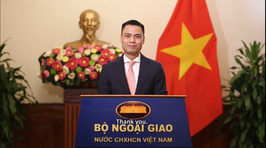 Những dấu ấn văn hóa đặc sắc trong Ngày Việt Nam tại Thuỵ Sỹ năm 2021 - Ảnh 1.