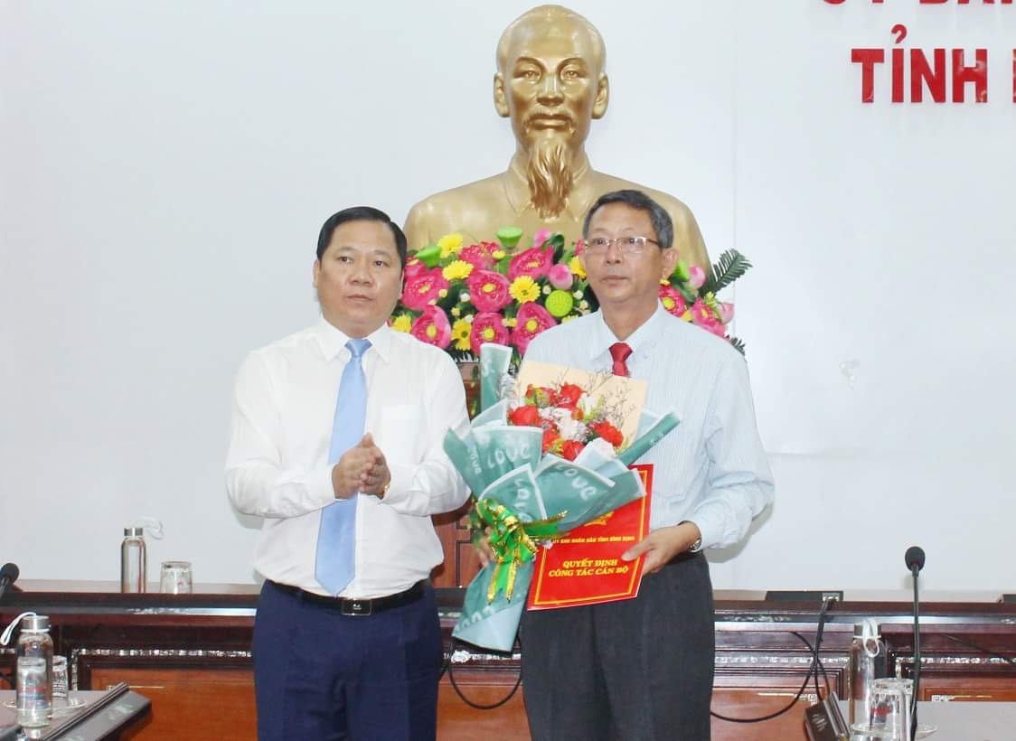 Bình Định có tân giám đốc Sở Du lịch sau khi ông Nguyễn Văn Dũng mất chức vì chơi golf - Ảnh 1.