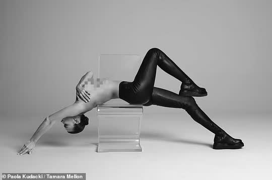 Siêu mẫu Irina Shayk gợi cảm trong loạt ảnh bán khỏa thân - Ảnh 3.