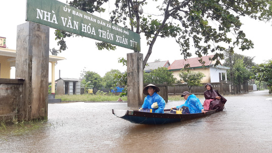 Quảng Nam, Thừa Thiên- Huế, Quảng Trị: Mưa lớn, ngập lụt, người mất tích - Ảnh 7.