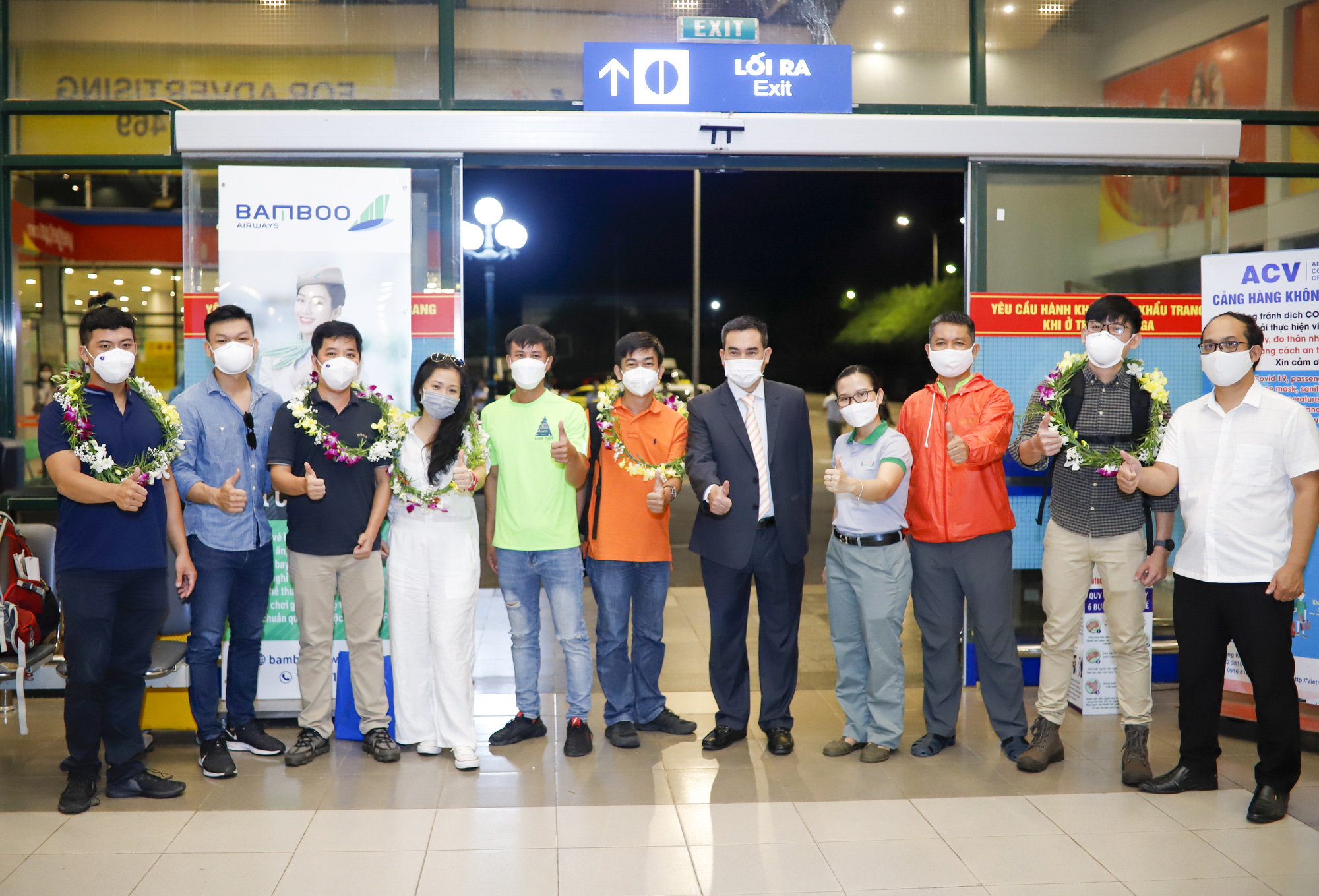 Quảng Bình giới thiệu bộ quy tắc ứng xỠvăn minh vỠdu lịch - Ảnh 3. Quảng Bình giới thiệu bộ quy tắc ứng xỠvăn minh vỠdu lịch - Ảnh 3.