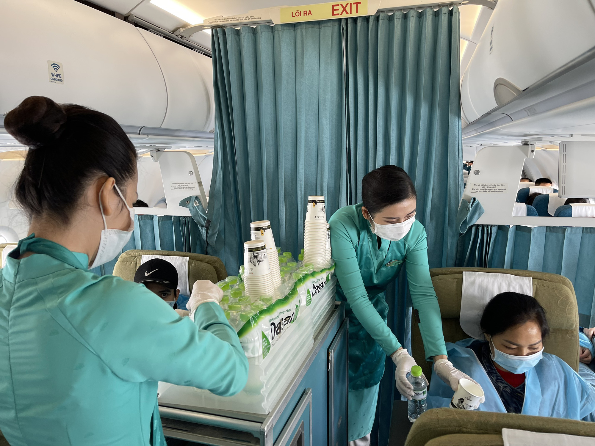 Hơn 600 người dân từ TP HCM về quê Bắc Ninh - Ảnh 9.