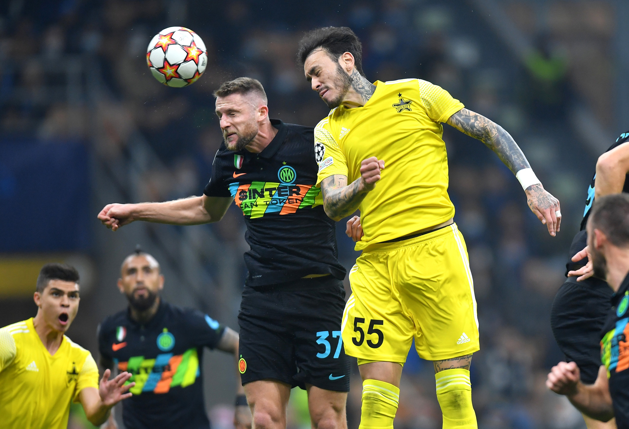 Đả bại đội đầu bảng, Inter Milan có chiến thắng đầu tiên ở Champions League - Ảnh 1. Đả bại đội đầu bảng, Inter Milan có chiến thắng đầu tiên ở Champions League - Ảnh 1.