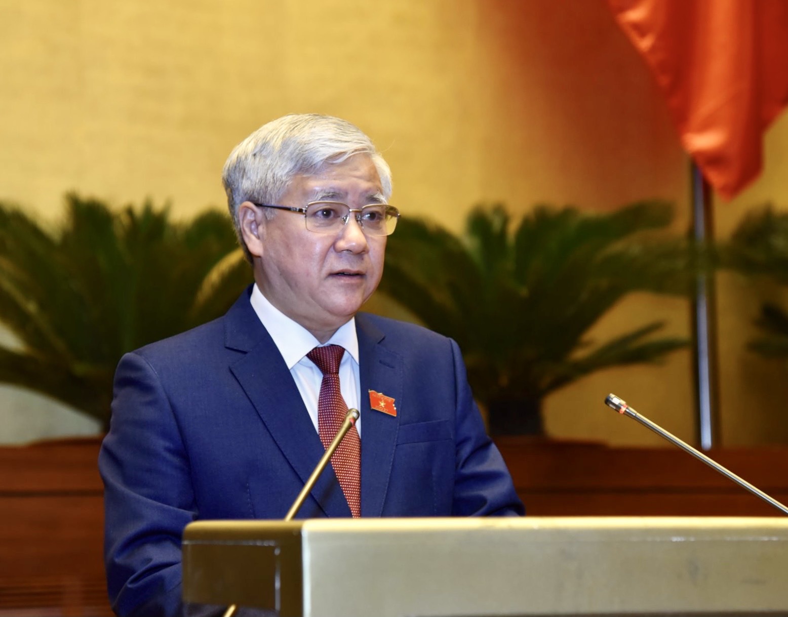 Cá» tri, nhân dân á»§ng há»™ công tác phòng chống dịch cá»§a Trung ương, Quốc há»™i và ChÃnh phá»§ - Ảnh 1. Cá» tri, nhân dân á»§ng há»™ công tác phòng chống dịch cá»§a Trung ương, Quốc há»™i và ChÃnh phá»§ - Ảnh 1.