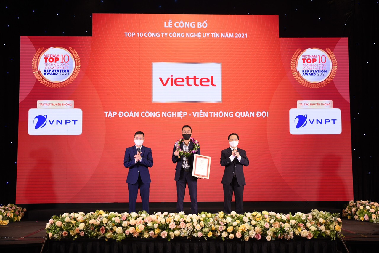 Năm thứ 4 liên tiếp Viettel đứng đầu bảng xếp hạng công ty CNTT-VT uy tín nhất tại Việt Nam - Ảnh 1.
