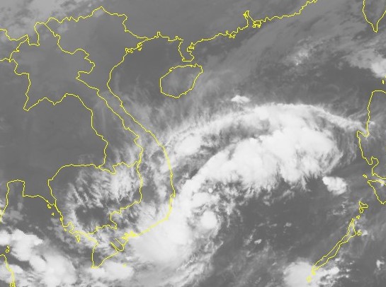 Áp thấp nhiệt đới hướng vào Khánh Hòa-Bắc Bình Thuận, miền Trung, Đông Nam Bộ mưa lớn - Ảnh 2.