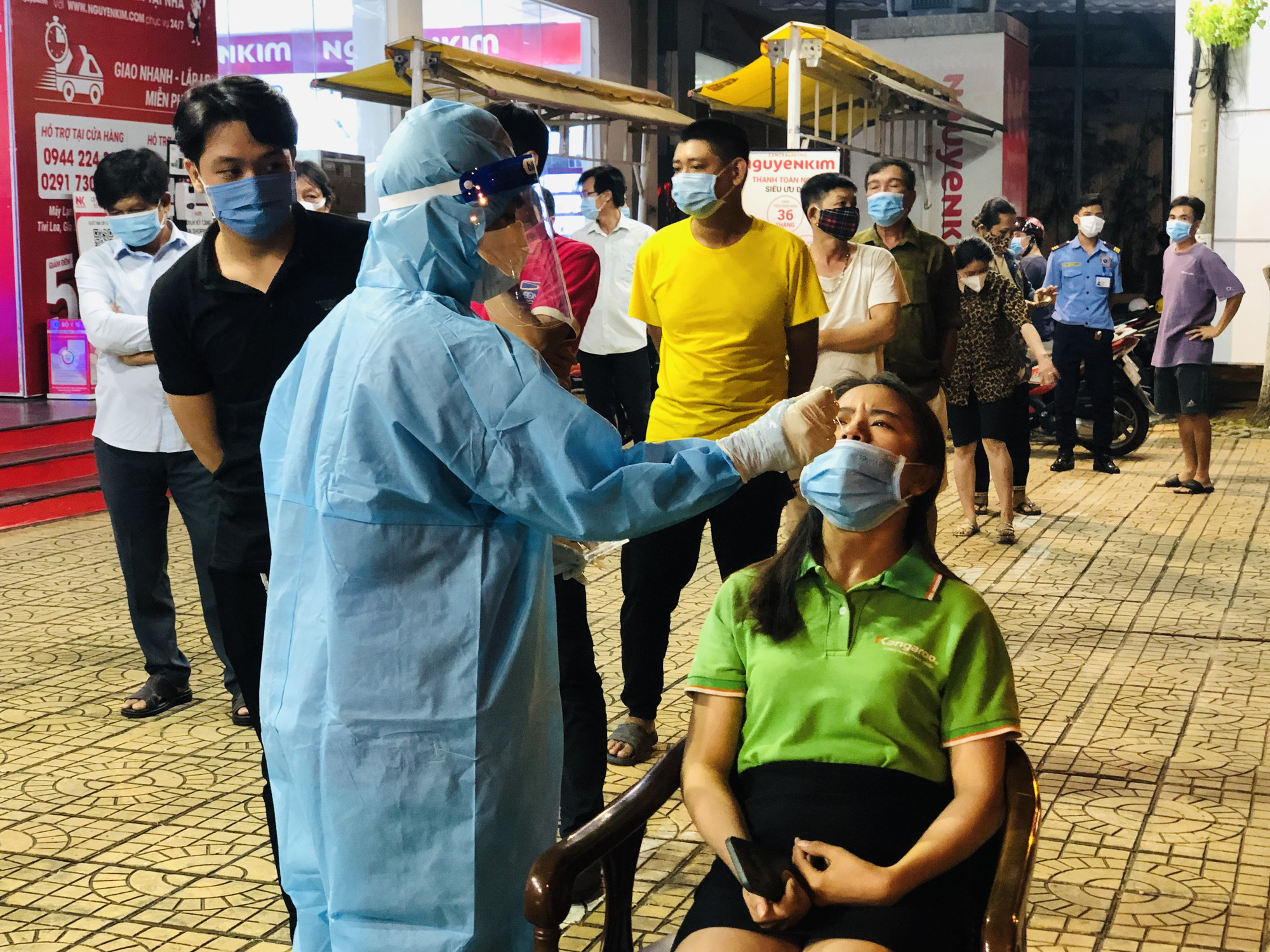 Háºu Giang liên tiếp thiết láºp vùng cách ly, Sóc Trăng có văn bản há»a tốc - Ảnh 2. Háºu Giang liên tiếp thiết láºp vùng cách ly, Sóc Trăng có văn bản há»a tốc - Ảnh 2.