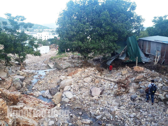 Dự án biệt thự trên núi ở Nha Trang chực chờ gây họa chỉ sau trận mưa lớn - Ảnh 8.