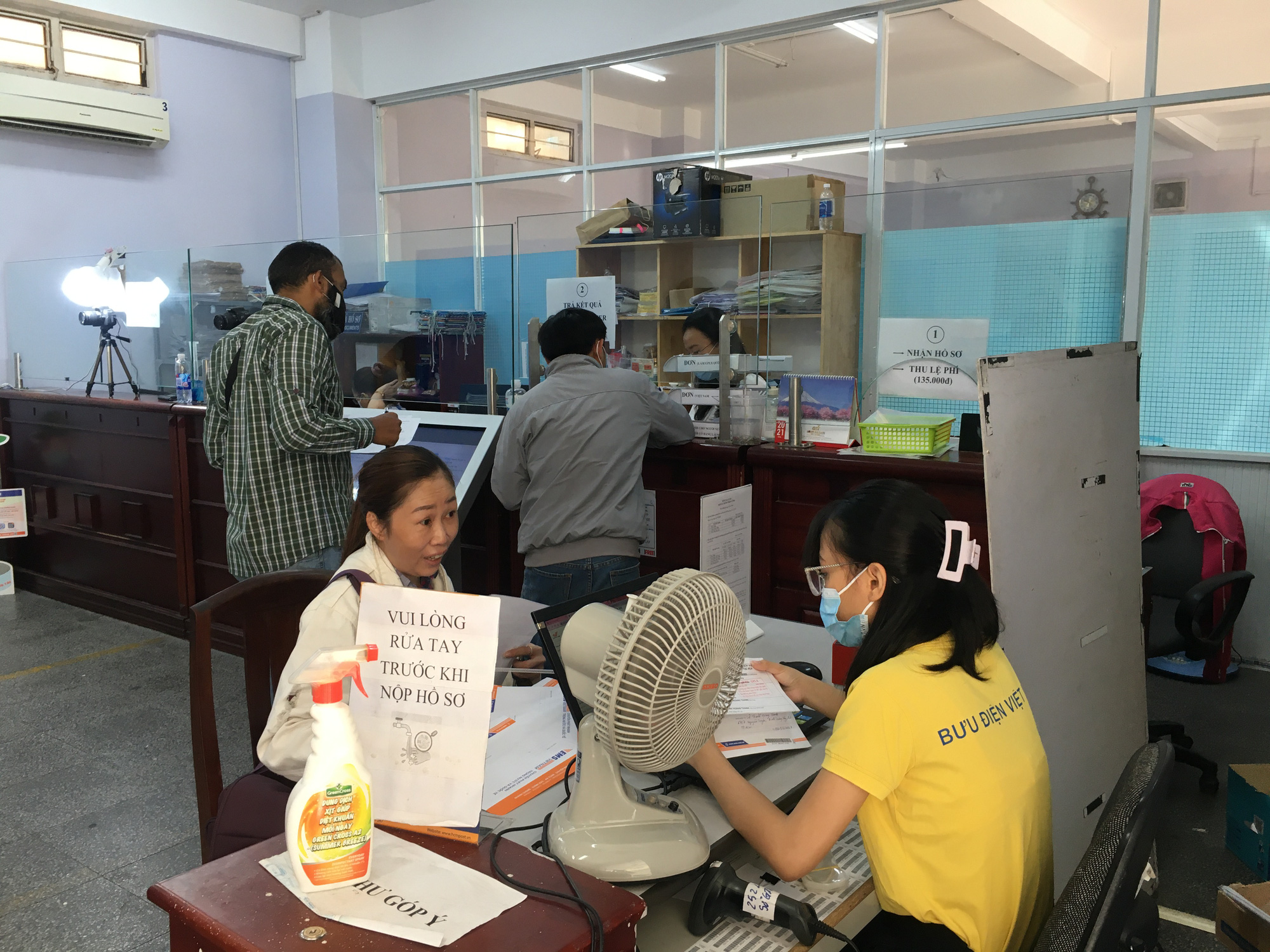 TP HCM giải quyết thủ tục giấy phép lái xe từ 4-10 - Ảnh 1.