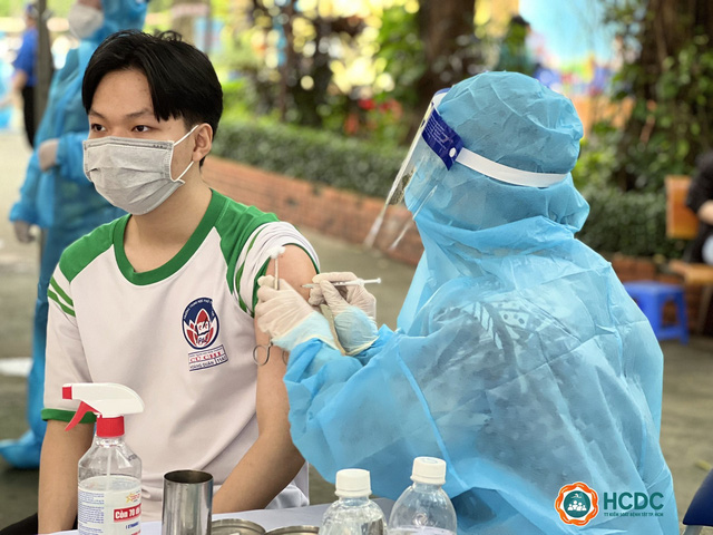 Ngà y 30-10, thêm 2.204 ngưá»i khá»i bệnh, đã tiêm hÆ¡n 80,5 triệu liá»u vắc-xin Covid-19 - Ảnh 2. Ngà y 30-10, thêm 2.204 ngưá»i khá»i bệnh, đã tiêm hÆ¡n 80,5 triệu liá»u vắc-xin Covid-19 - Ảnh 2.