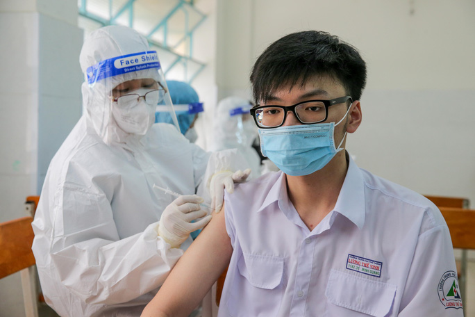 Tiêm vắc-xin Covid-19 cho trẻ em: Chuyên gia lưu ý những việc cần tránh sau tiêm - Ảnh 2. Tiêm vắc-xin Covid-19 cho trẻ em: Chuyên gia lưu ý những việc cần tránh sau tiêm - Ảnh 2.