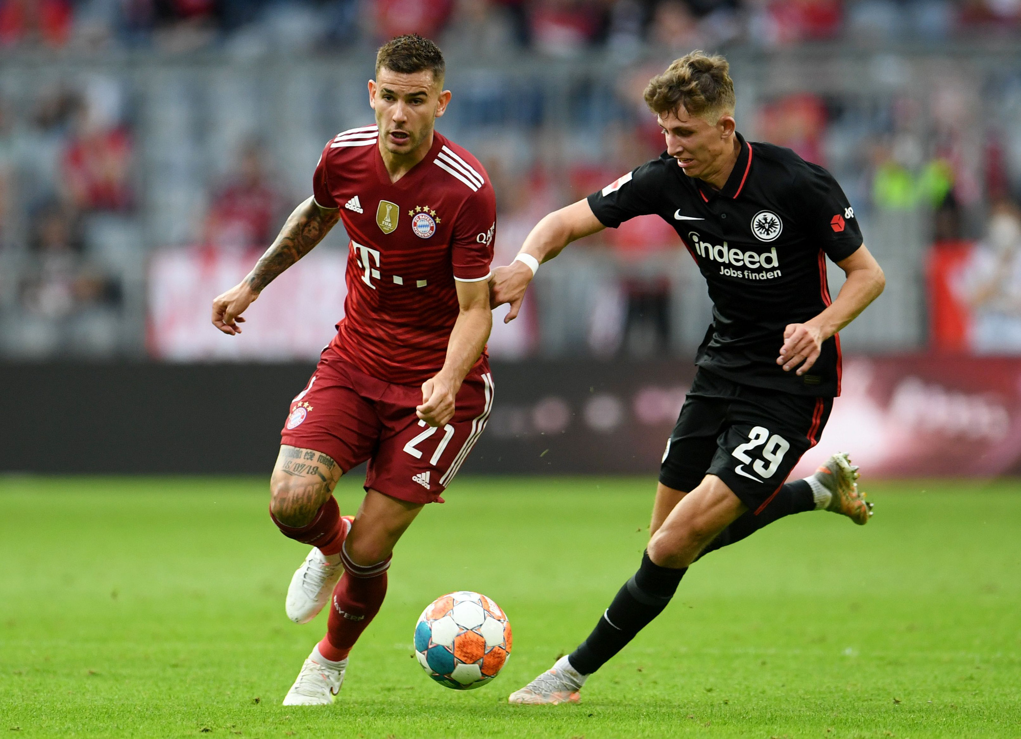 Thất bại trên sân nhà, Bayern Munich bị ngắt chuỗi bất bại - Ảnh 3. Thất bại trên sân nhà, Bayern Munich bị ngắt chuỗi bất bại - Ảnh 3.