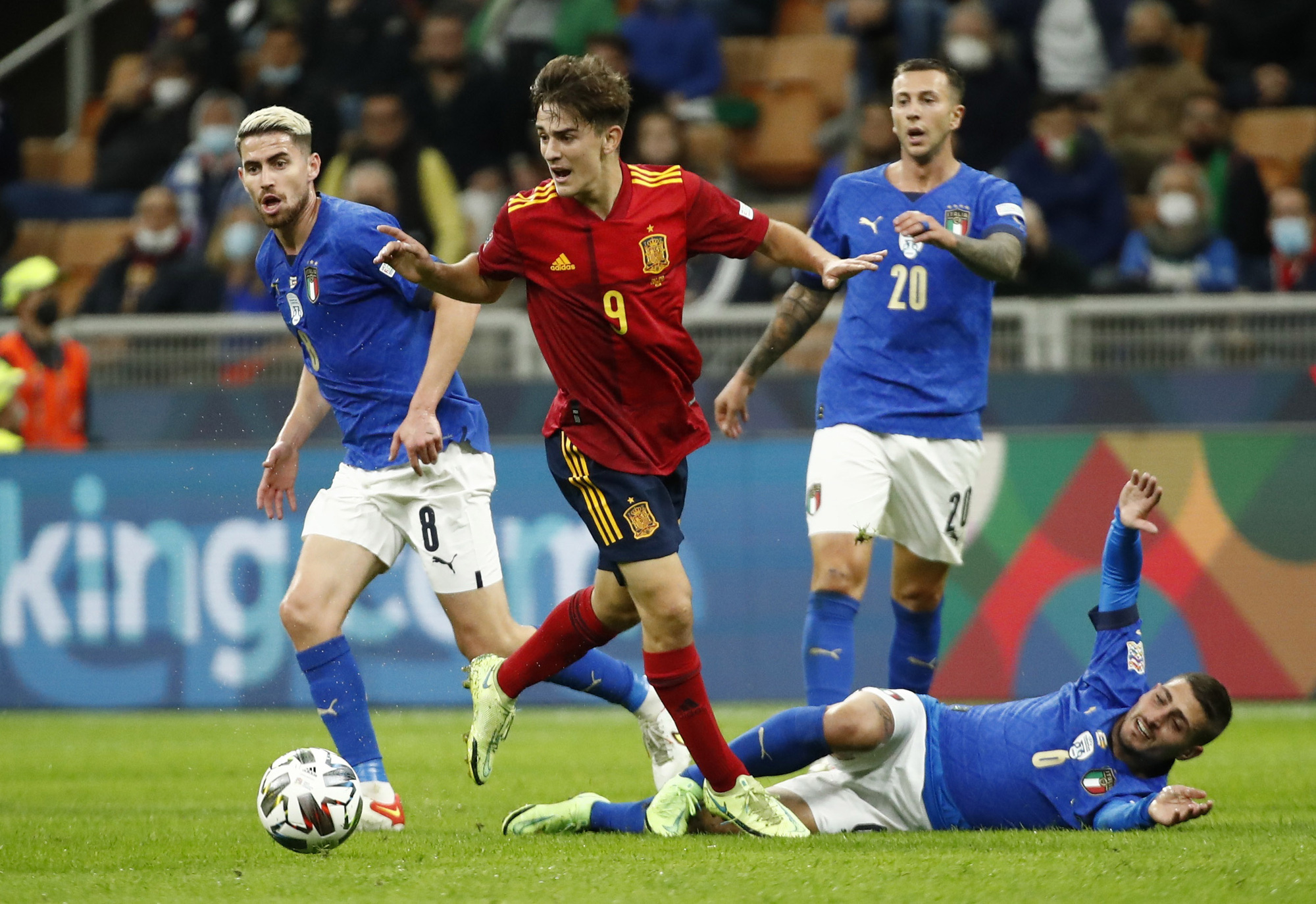 Ý sụp đổ trên sân nhà, Tây Ban Nha tranh chung kết Nations League - Ảnh 2.
