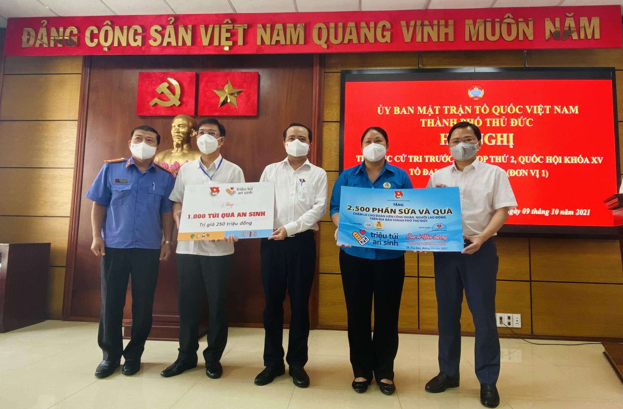 Cử tri TP Thủ Đức đề nghị cần gíám sát việc nhập khẩu trang thiết bị y tế - Ảnh 3.