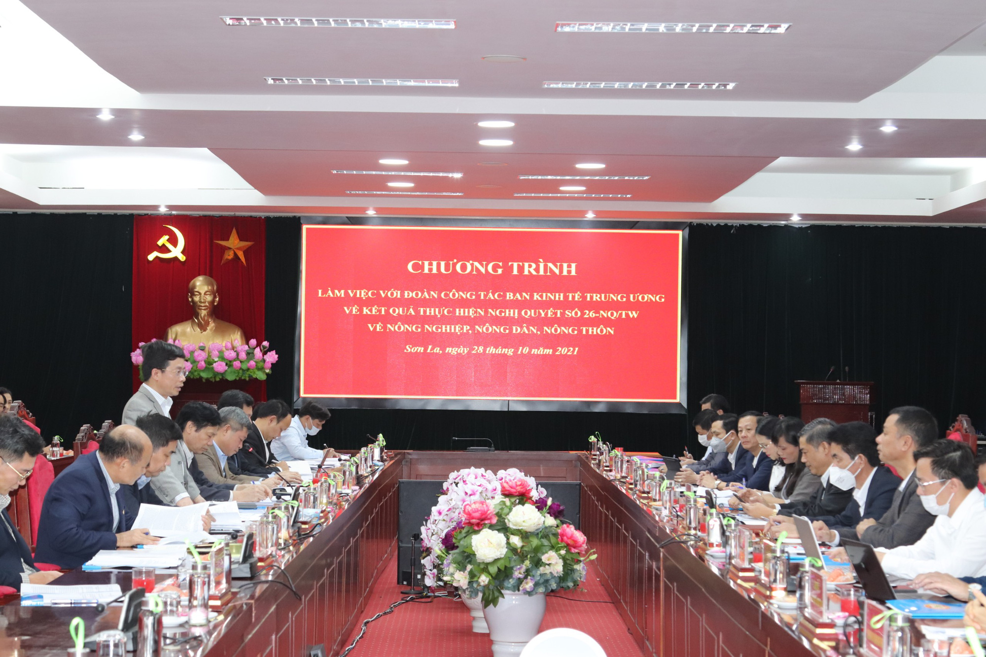 Ông Nguyễn Duy Hưng: Nông nghiệp, nông dân, nông thôn có vị trí chiến lược - Ảnh 1. Ông Nguyễn Duy Hưng: Nông nghiệp, nông dân, nông thôn có vị trí chiến lược - Ảnh 1.