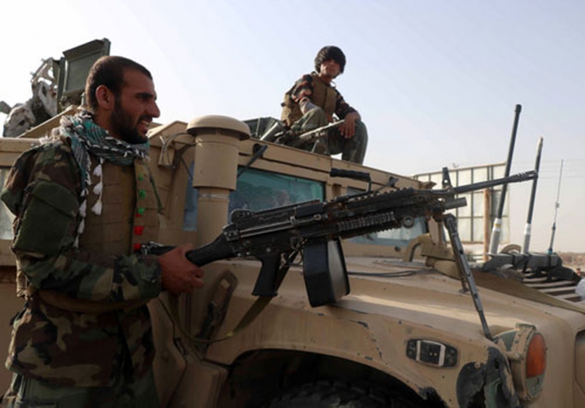 Binh lính ma giúp Taliban chiếm Afghanistan nhanh như chớp - Ảnh 2. Binh lính ma giúp Taliban chiếm Afghanistan nhanh như chớp - Ảnh 2.