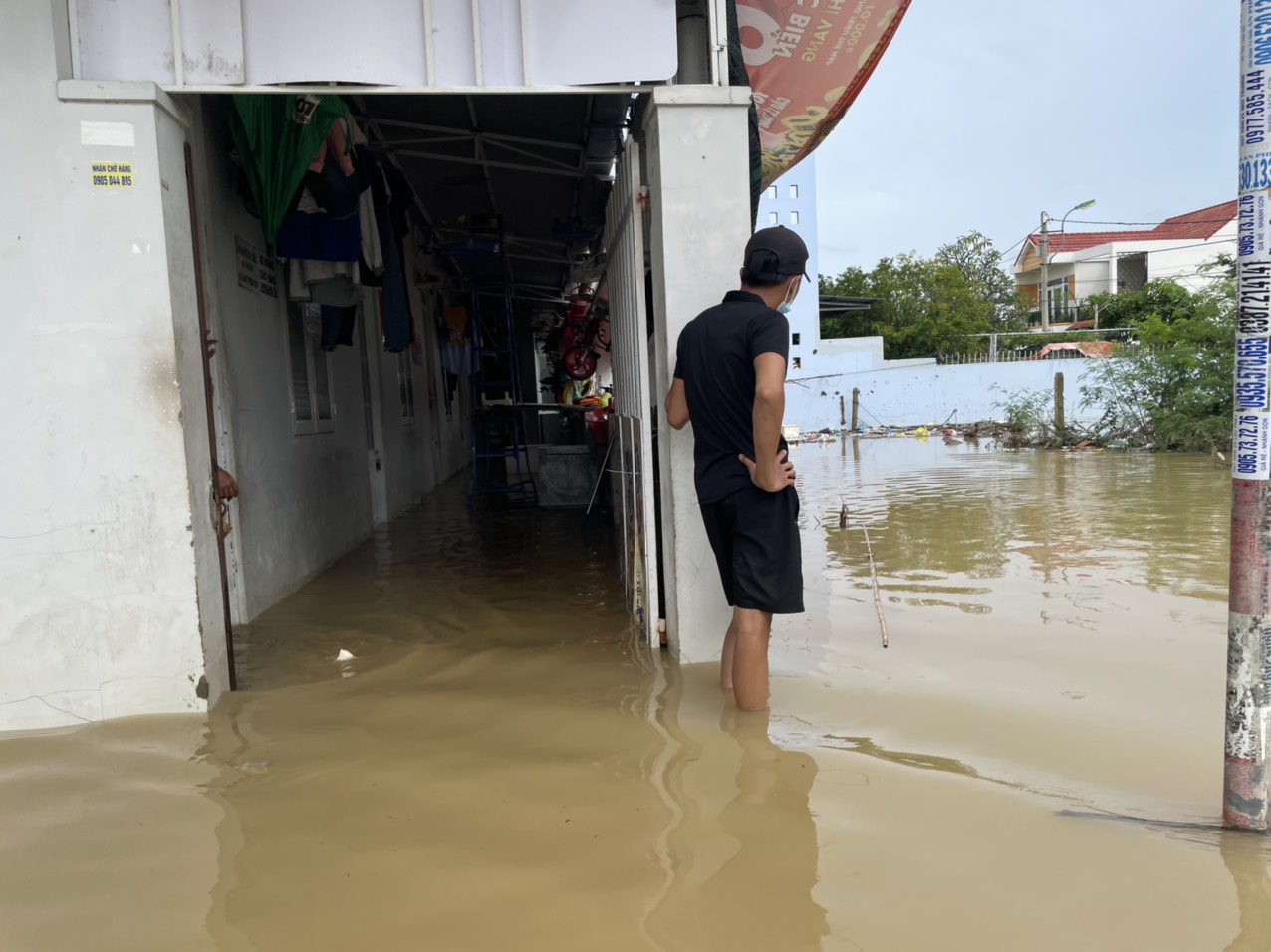 Ngập úng kéo dài ở khu vực Tây Nha Trang - Ảnh 7.