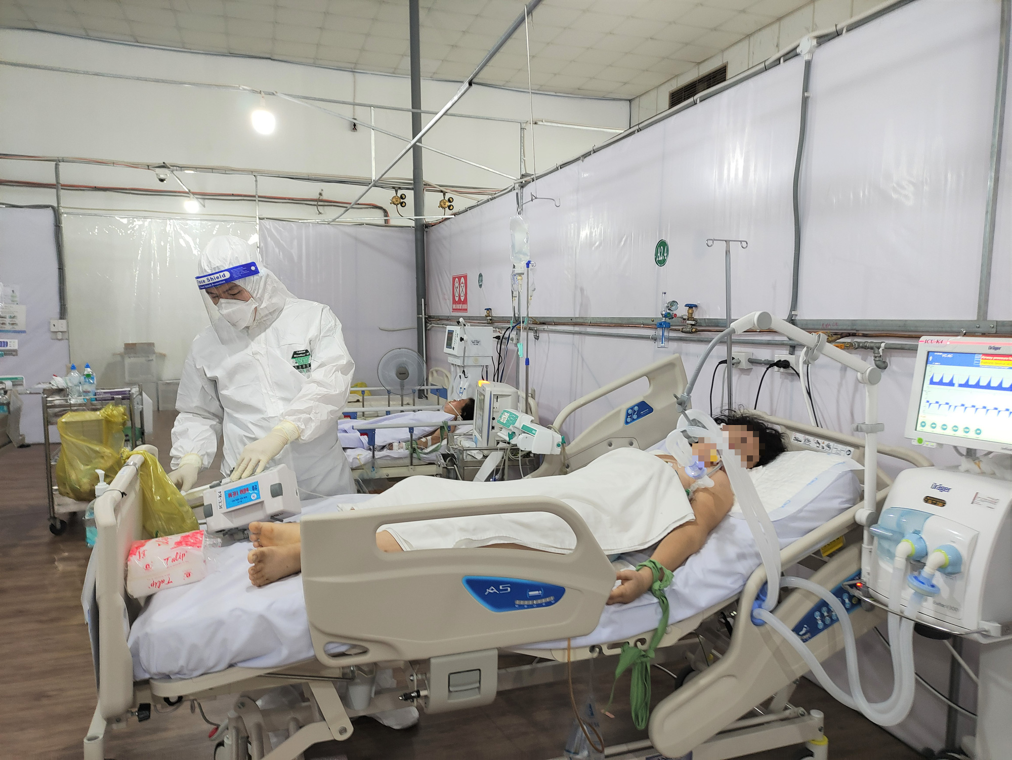 Mô hình bệnh viện Covid-19 đa tầng ở TP HCM: Tỉ lệ tử vong giảm còn 2% - Báo Người lao động