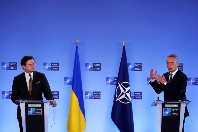 NATO cảnh báo Nga, Tổng thống Putin chỉ tay về phía Mỹ - Ảnh 1. NATO cảnh báo Nga, Tổng thống Putin chỉ tay về phía Mỹ - Ảnh 1.