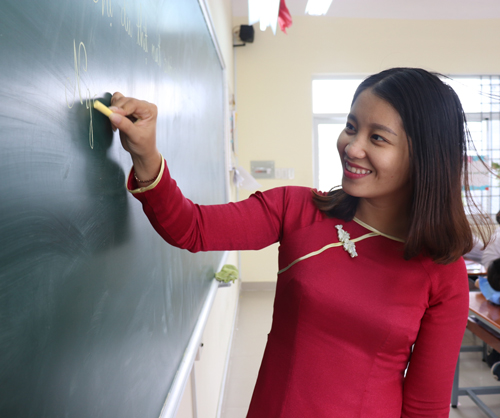 Kỷ niệm 39 năm ngày Nhà giáo Việt Nam (*): Sáng tạo dạy học trực tuyến trong đại dịch - Ảnh 1.