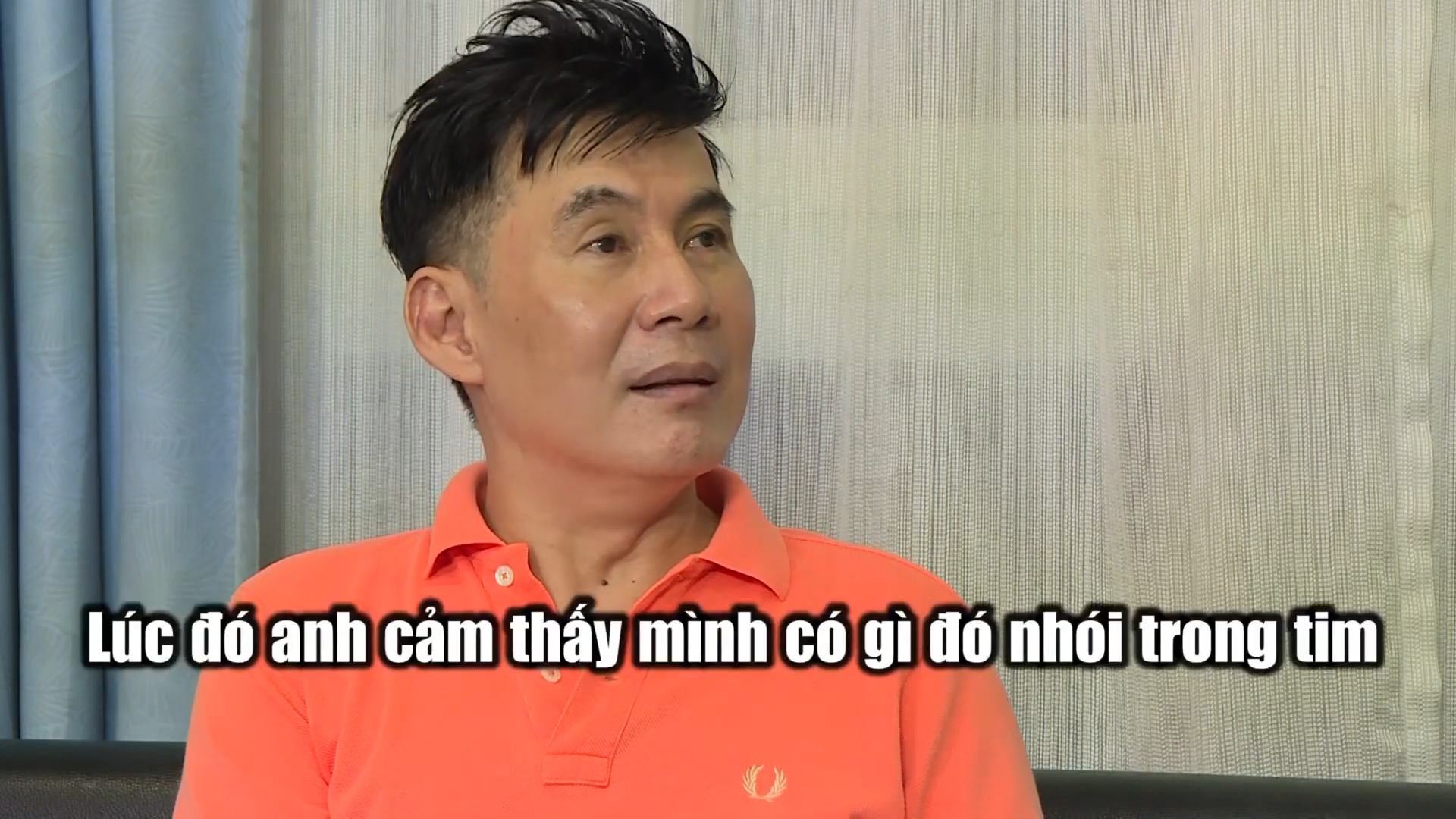 Nam ca sĩ bỏ hát đi làm blogger du lịch   - Ảnh 2.