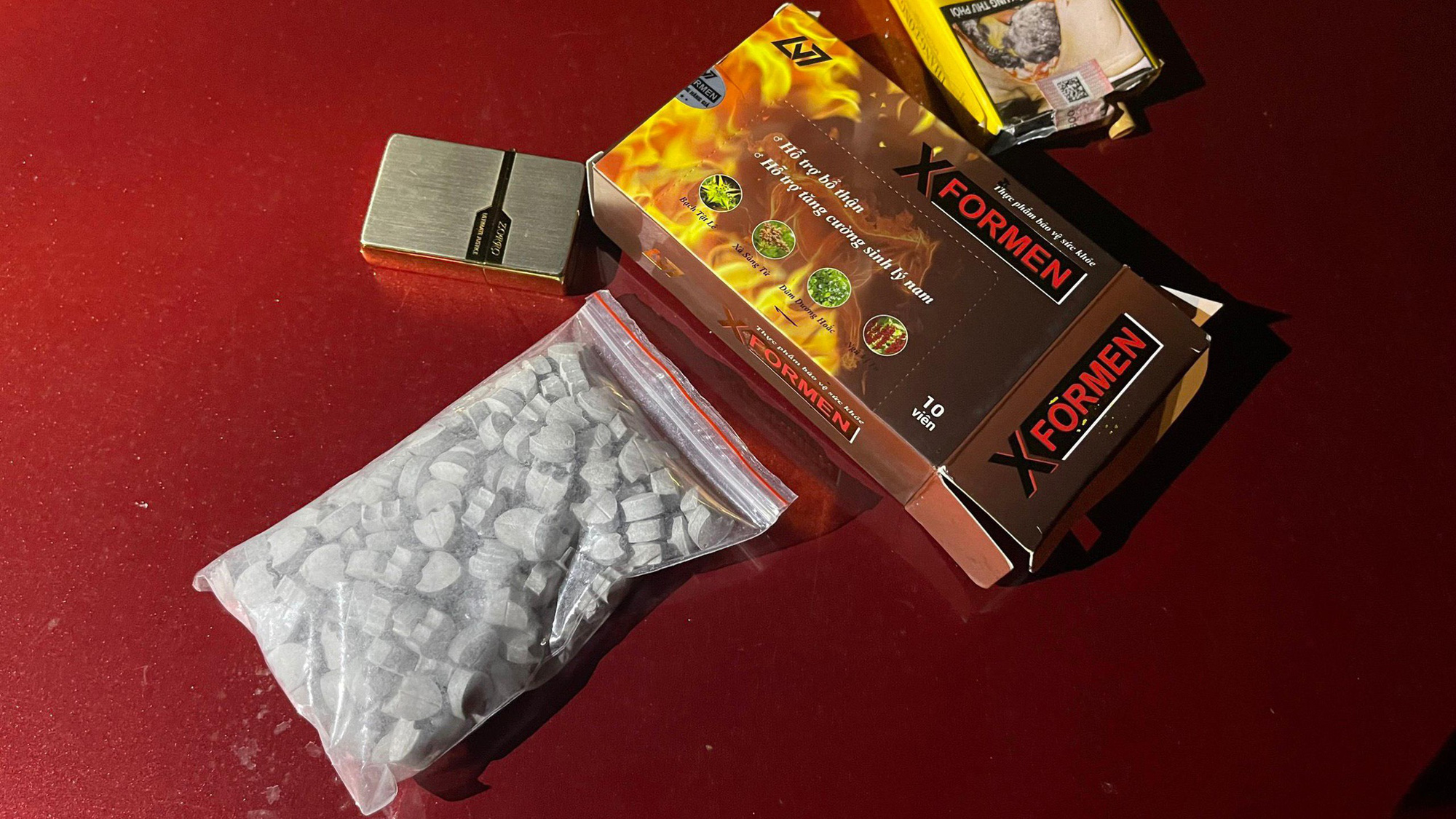 Giấu ma túy trong hộp thuốc cường dương - Ảnh 2.