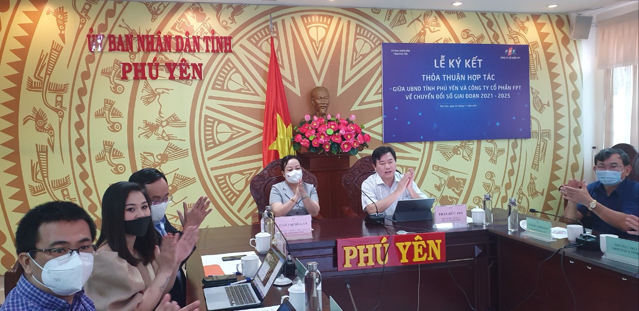 Tỉnh Phú Yên hợp tác với FPT thúc đẩy chuyển đổi số toà n diện - Ảnh 1. Tỉnh Phú Yên hợp tác với FPT thúc đẩy chuyển đổi số toà n diện - Ảnh 1.