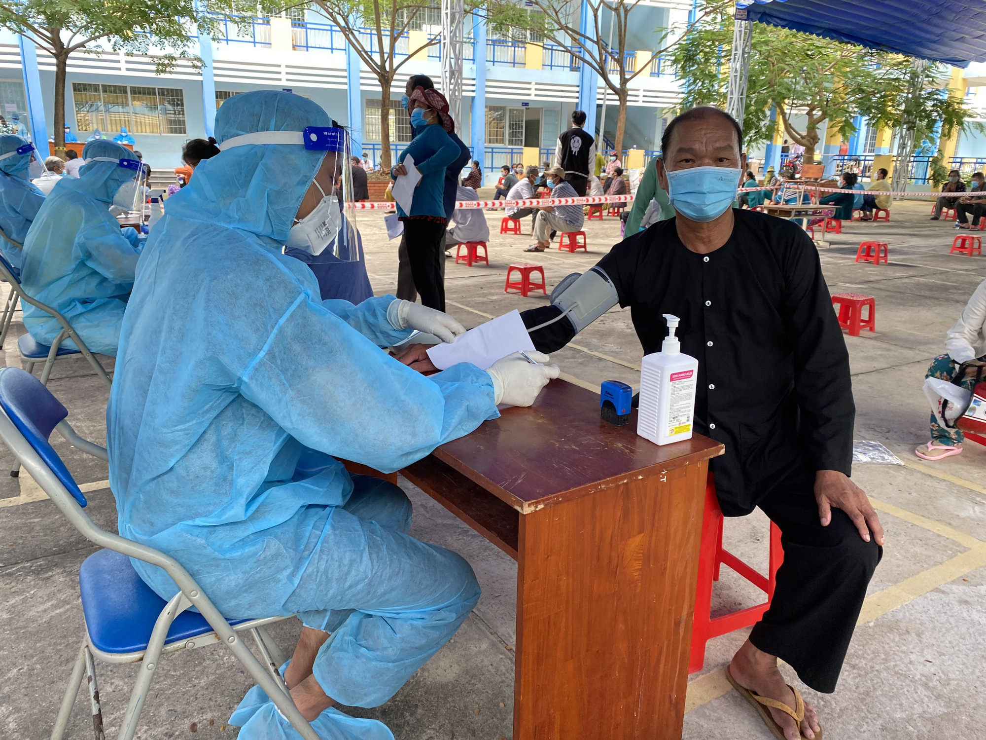 Bà Rịa- VÅ©ng Tà u: Xuất hiện F0 đầu tiên tại Côn Äảo - Ảnh 1. Bà Rịa- VÅ©ng Tà u: Xuất hiện F0 đầu tiên tại Côn Äảo - Ảnh 1.